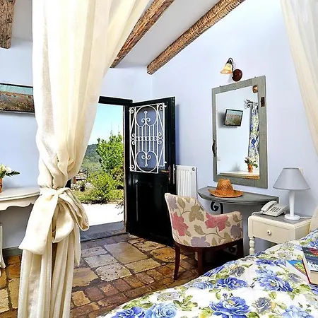 Apartment In Paleokastritsa With A Shared Pool * 팔레오카스트리차